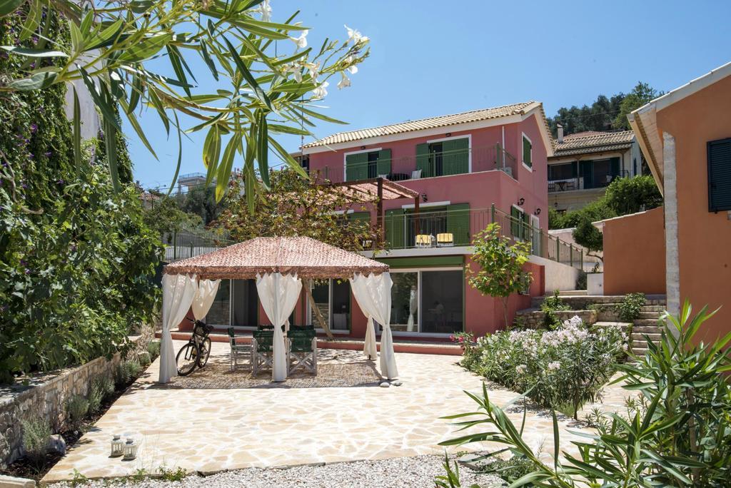 Avra Villa Гайос Стая снимка