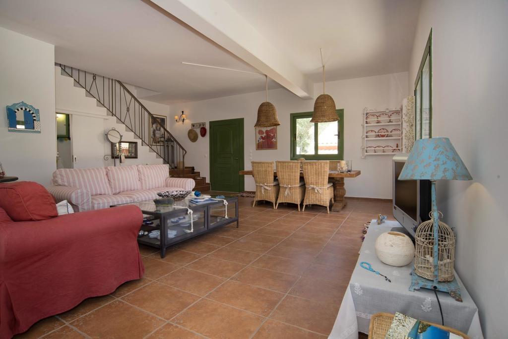 Avra Villa Гайос Стая снимка