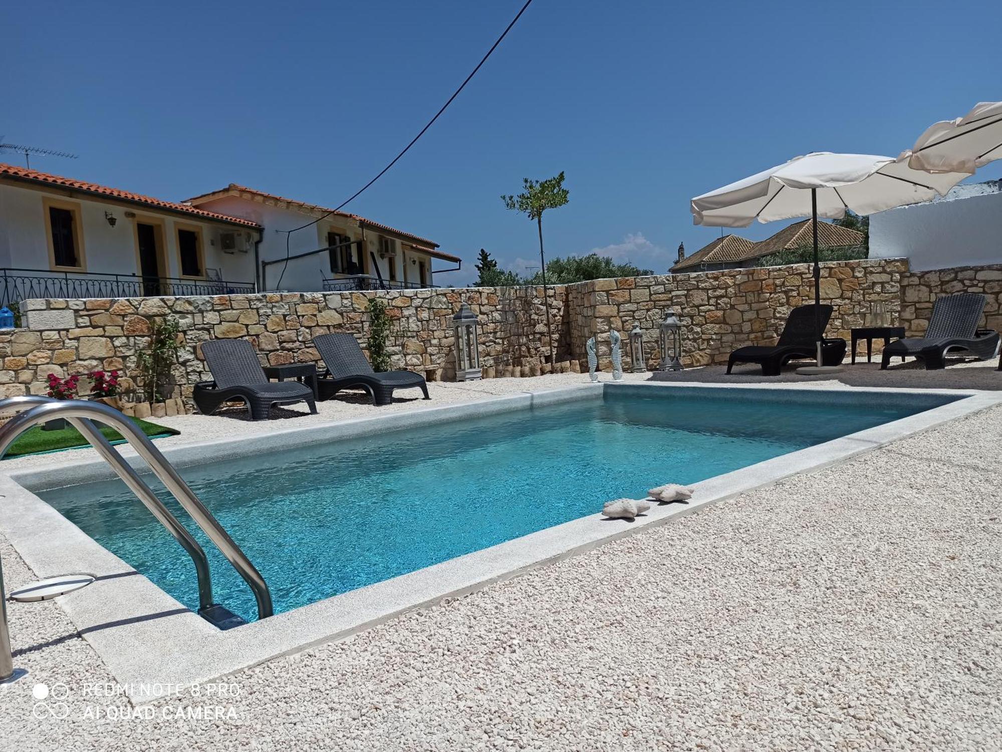 Avra Villa Гайос Стая снимка