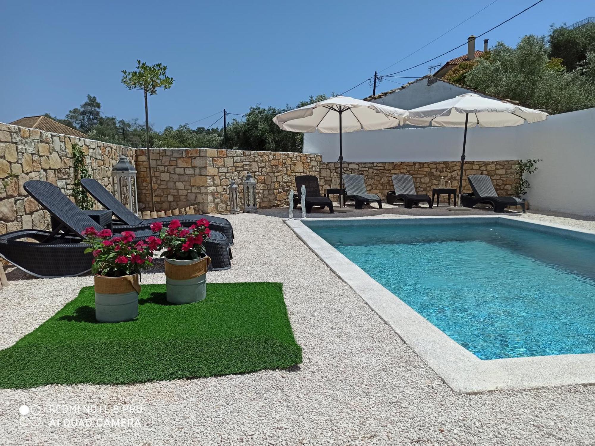 Avra Villa Гайос Стая снимка